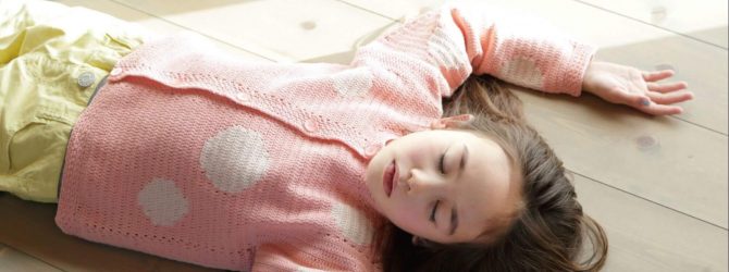 Кофта для девочки крючком — ах, эти розовые мечты!