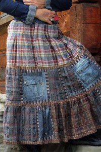 Варианты переделки джинсов в юбку