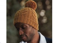 Мужская шапка спицами с отворотом - вяжем в подарок