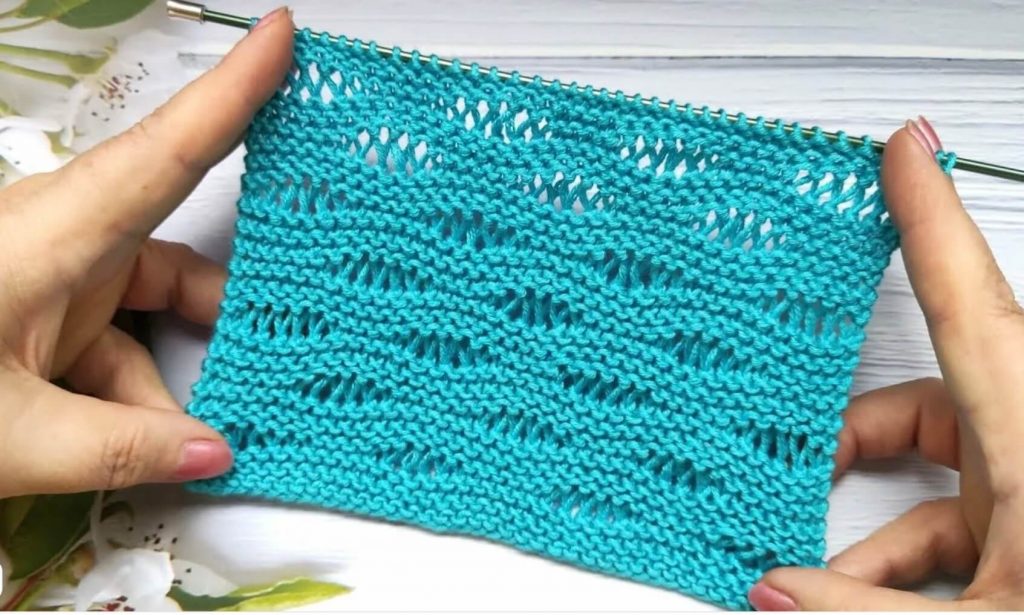 Самые популярные узоры спицами для шарфа - 75 схем и описаний