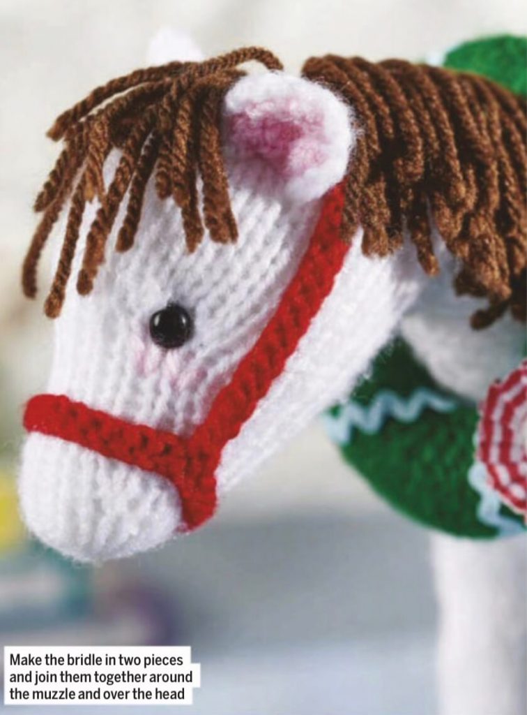 Инструкция по вязанию лошадки на спицах