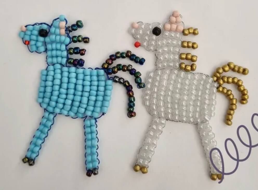 Игрушки из бисера на Новый Год - схемы и мк для начинающих