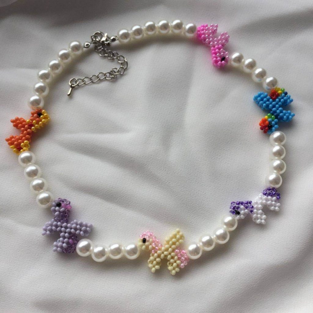 Игрушки из бисера на Новый Год - схемы и мк для начинающих